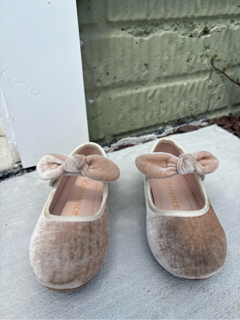 Toddler Girl Velvet Bow Mary Jane Kids Shoes - Pink, Kiderence